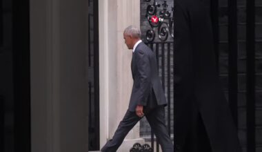Obama arrives at Downing Street for surprise private meeting #shorts