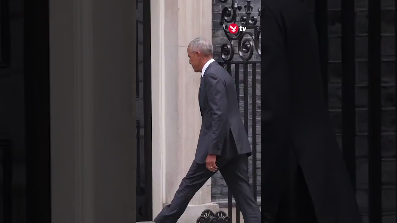 Obama arrives at Downing Street for surprise private meeting #shorts