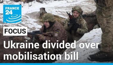 Ukraine divided over controversial mobilisation bill • FRANCE 24 English