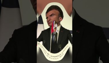 Emmanuel Macron's boxing photos | DW News
