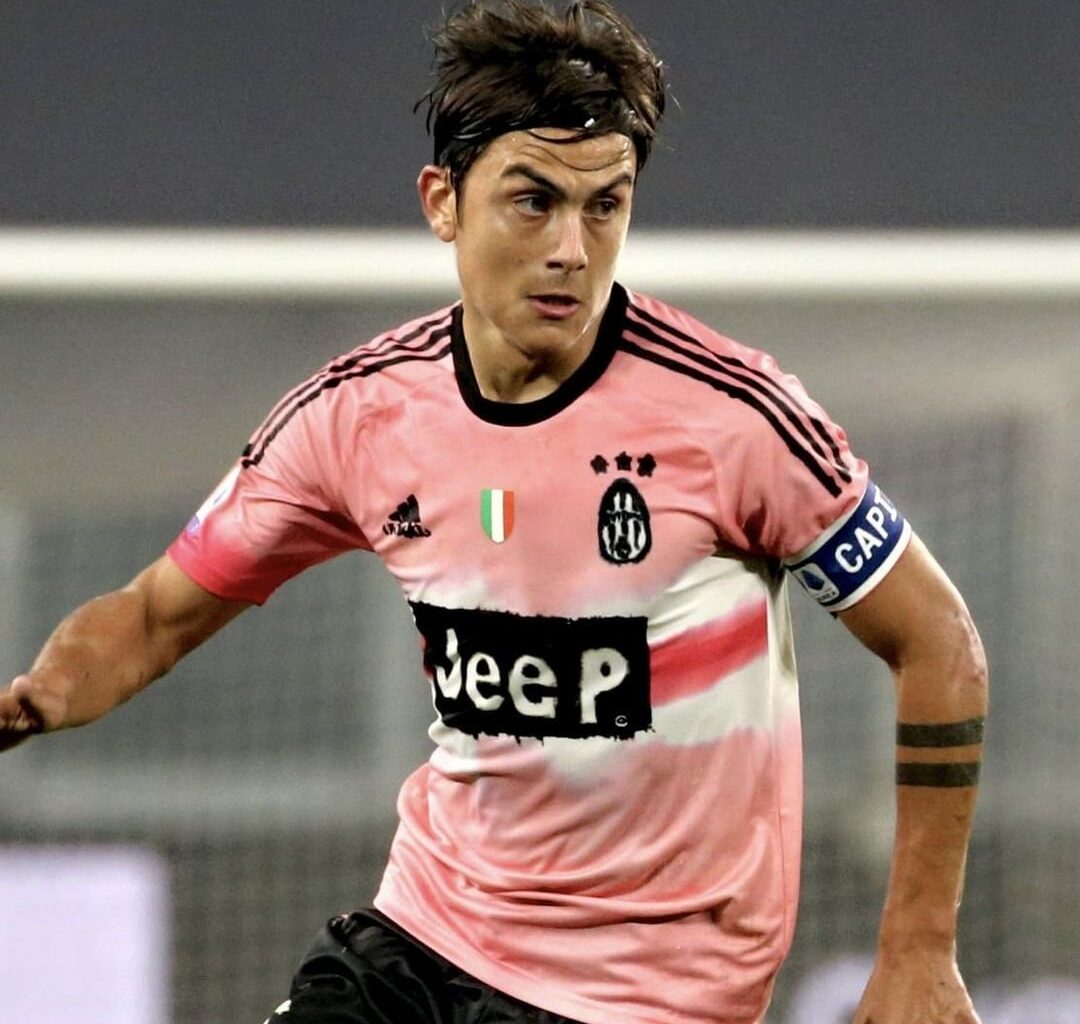 Anyone else love our pink kits from past seasons? I hope they come out with a new one soon
