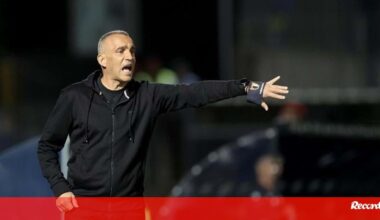 João Pedro Sousa de saída do comando técnico do Famalicão