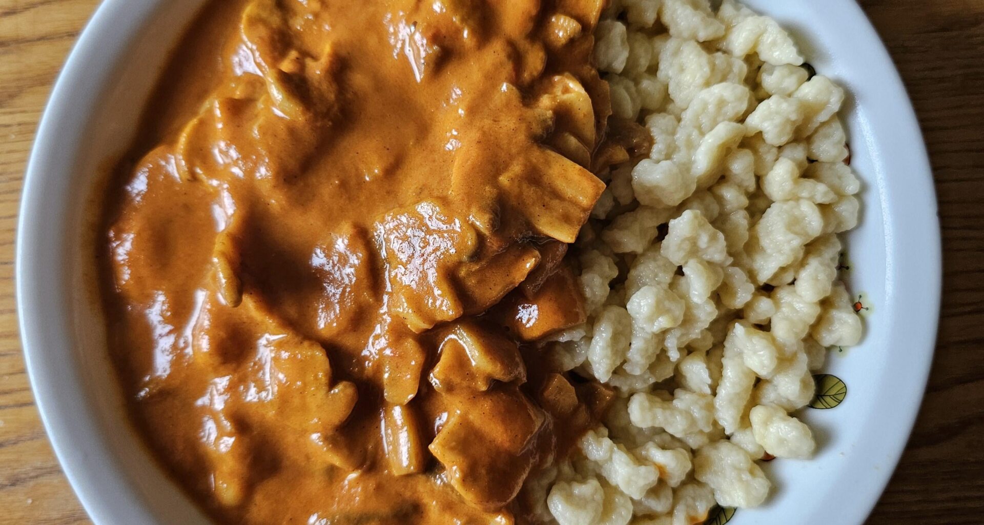 Creamy mushroom paprikash (paprikás) with nokedli