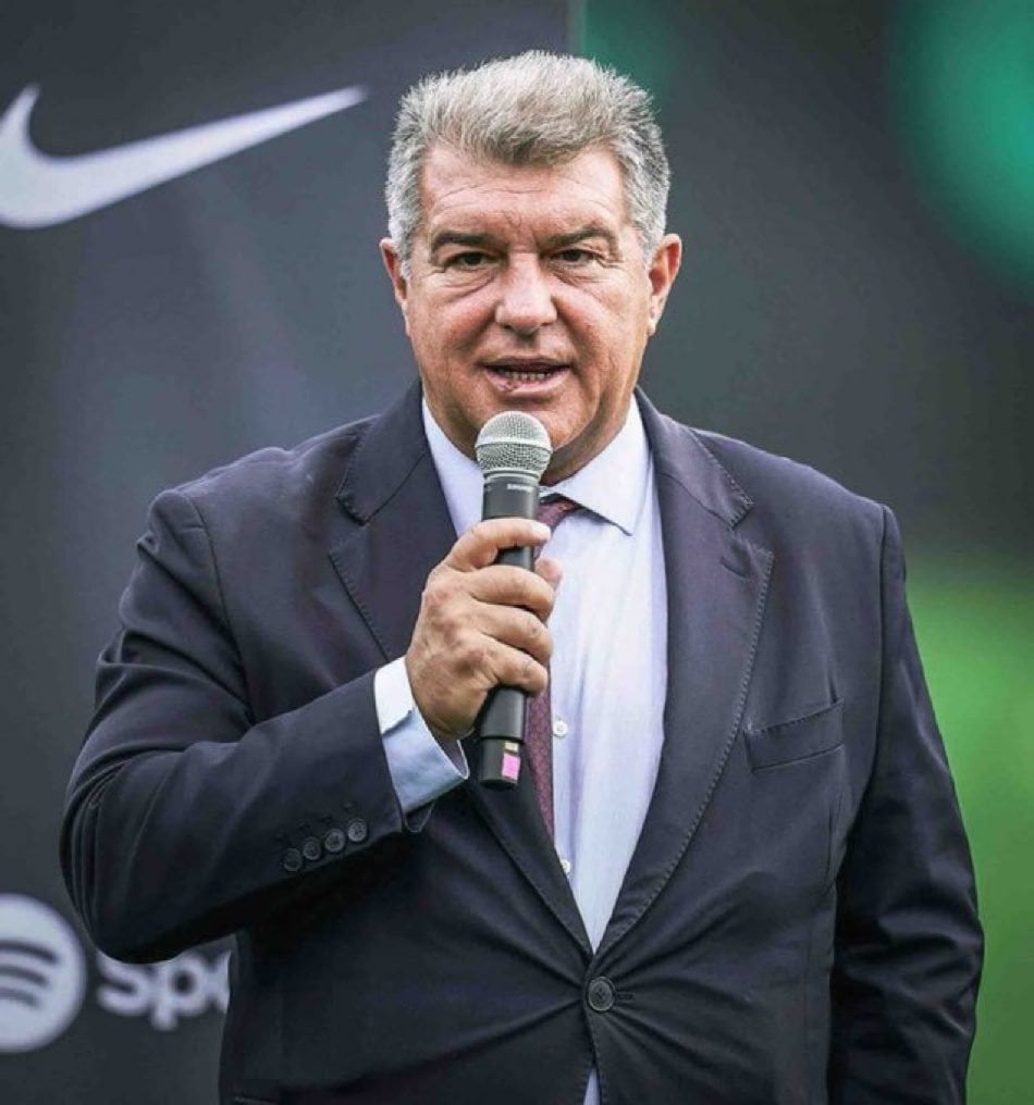 🚨⚪️ Barça president Laporta: “I don’t envy Real Madrid for Mbappé as new signing…”.

“This distorts the dressing room, for sure”.

“You have to sell a player, don't you? Because they're not going to play in the same place…”, told Mundo Deportivo.