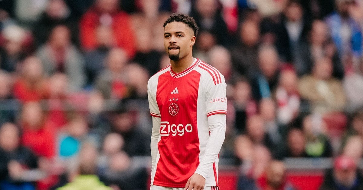 Devyne Rensch suspended for at least 2 games after red card against FC Utrecht