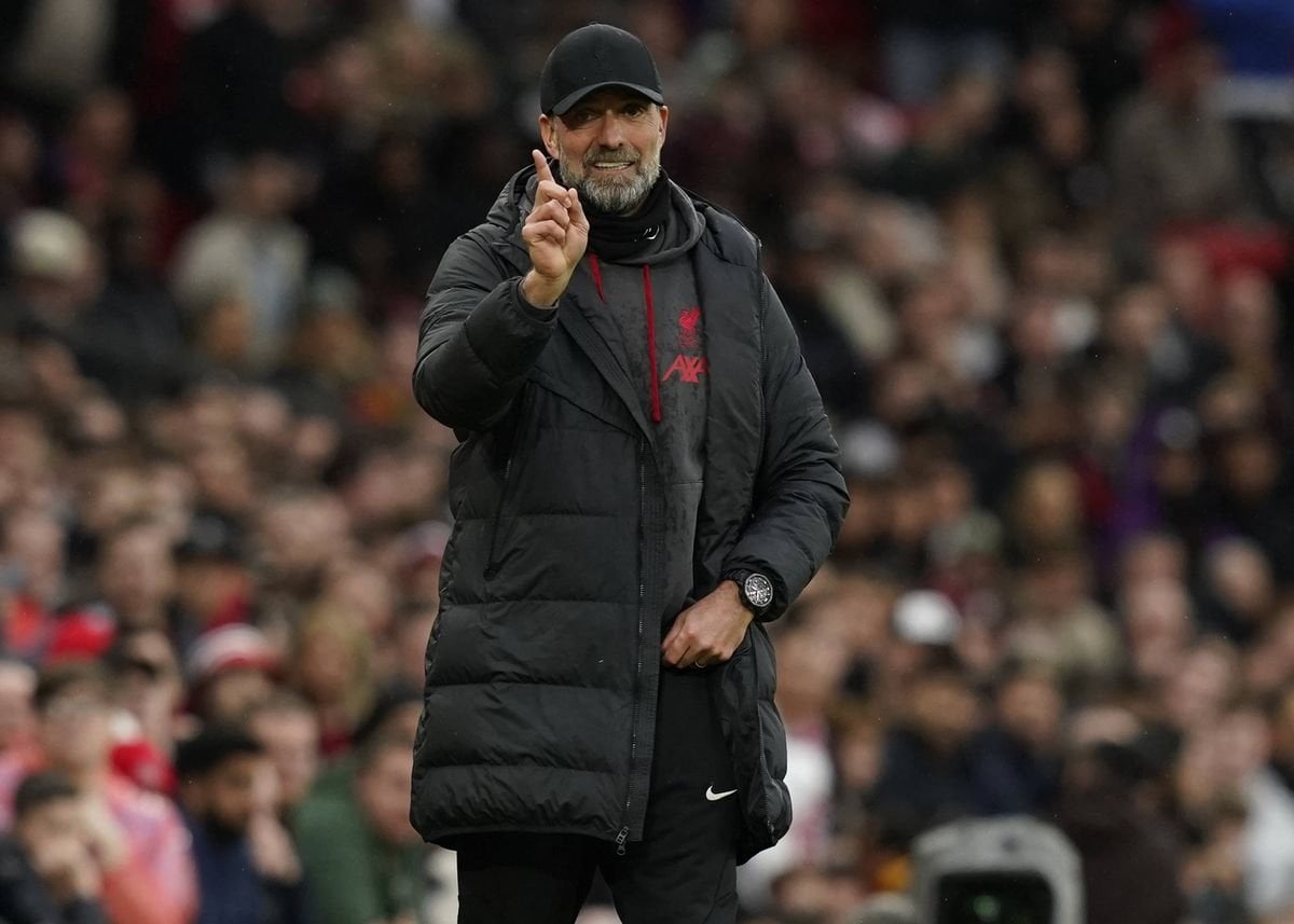 Jurgen Klopp on Xabi Alonso not signing for Liverpool: “He is doing an incredible job there. They have a great team and will probably keep the team together”. “I understand that he wants to do that”. “For the other stuff, nothing I have to say about that to be honest”.