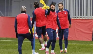 [Mari] Atletico Madrid, Griezmann regularly in group training and can be picked by Diego Simeone. The lineup Atletico Madrid put in training against Inter: Oblak; Molina, Savic, Witsel, Hermoso, Lino; Koke, Llorente, De Paul; Griezmann, Morata.