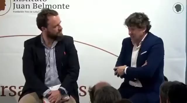 Eneko Andueza, candidato del PSE (Partido Socialista de Euskadi): "No hay nada tan vanguardista como ir a los toros"