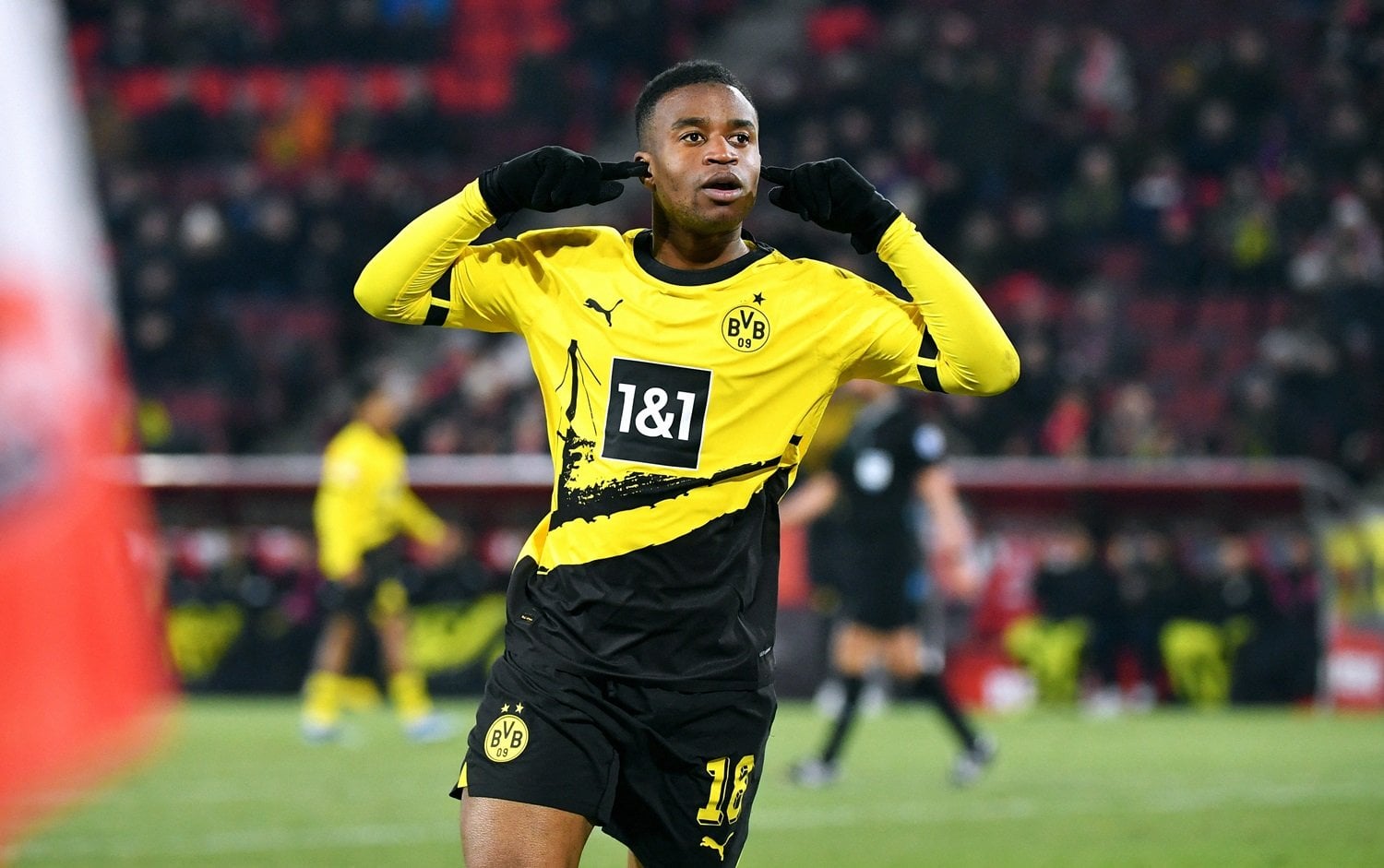 Frust bei Youssoufa Moukoko und Jamie Bynoe-Gittens – Spekulationen um Wechsel im Sommer