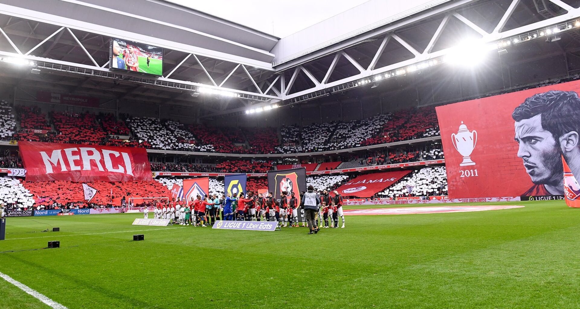 Record popularity for Ligue 1 this season : average attendance record recently broken twice, high interest among French People, growing interest among young people and women. French second division is more popular in France than all other foreign championships