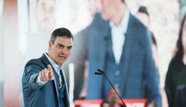 Pedro Sánchez adelanta que el PSOE presentará un proyecto de ley para abolir la prostitución