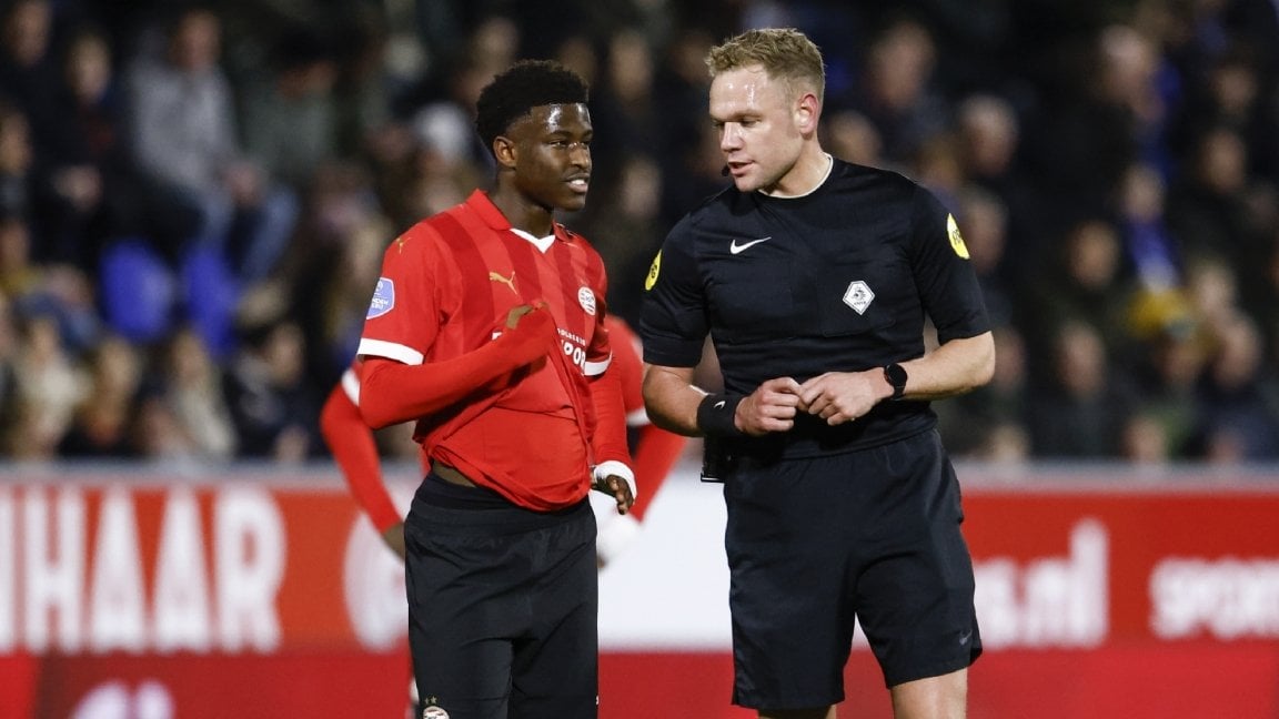 'Babadi definitely chooses PSV; Feyenoord misses for special reason'