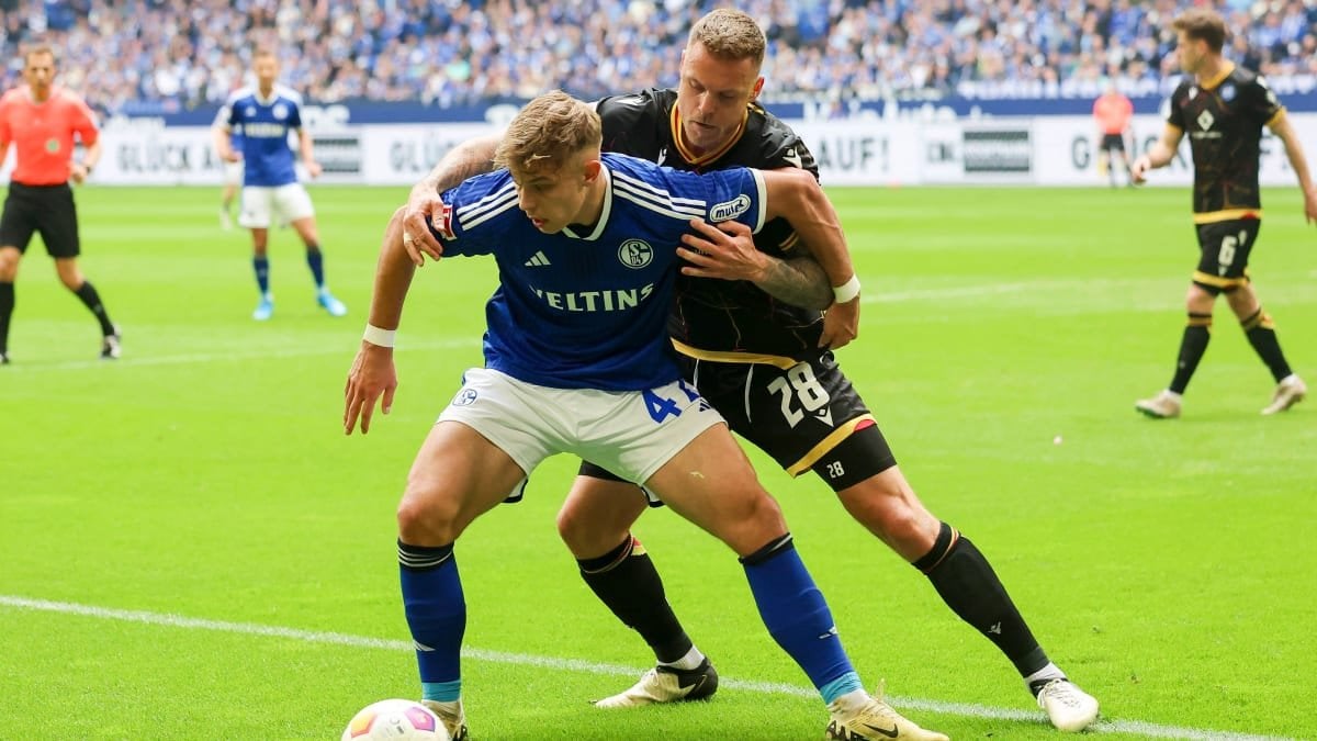Befreiungsschlag verpasst: Schalke kommt gegen den KSC nicht über ein Remis hinaus