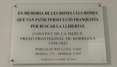 Vox retira una placa en Borriana en honor a las víctimas del franquismo por tener "datos falsos"