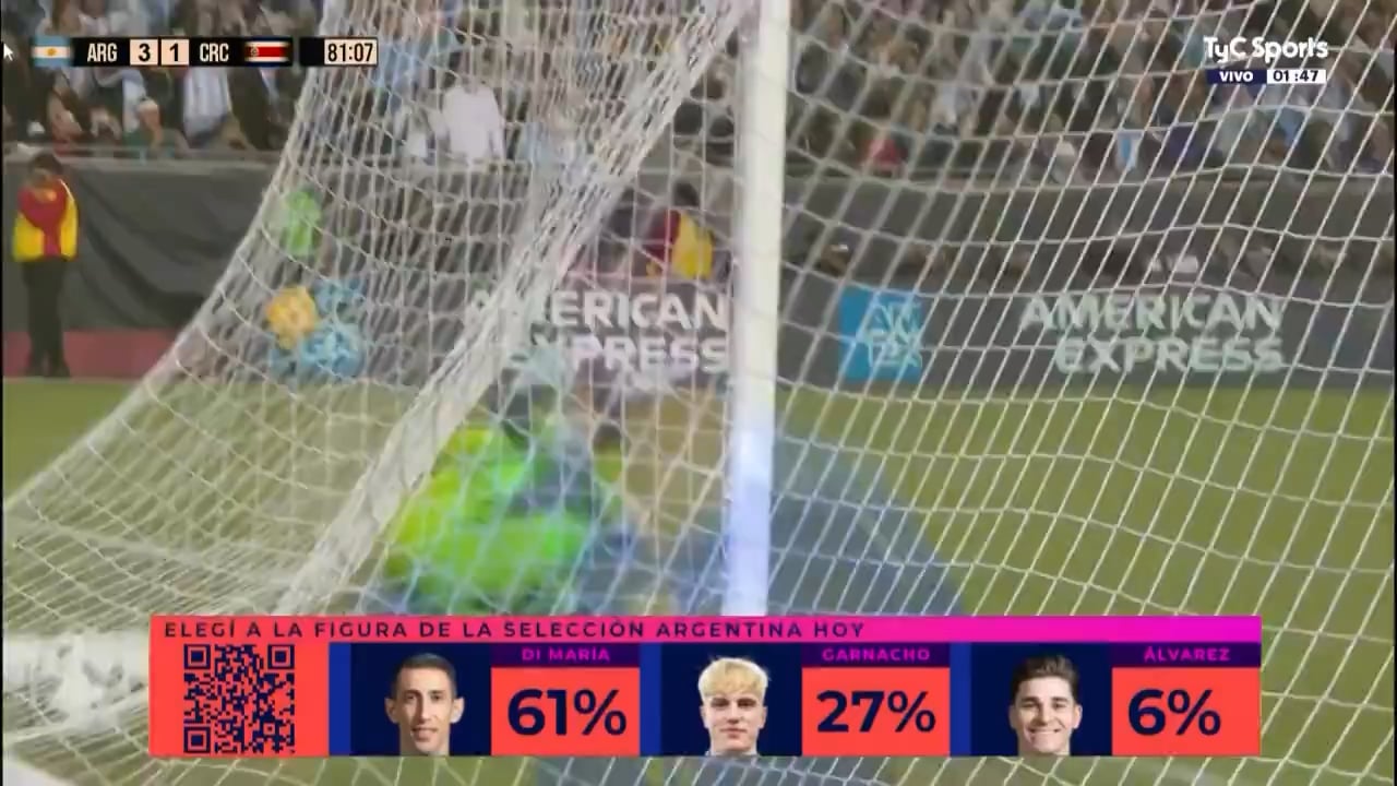 [TyC Sports] Inter loanee Valentin Carboni has been substituted in to make his senior international debut for Argentina vs. Costa Rica today!