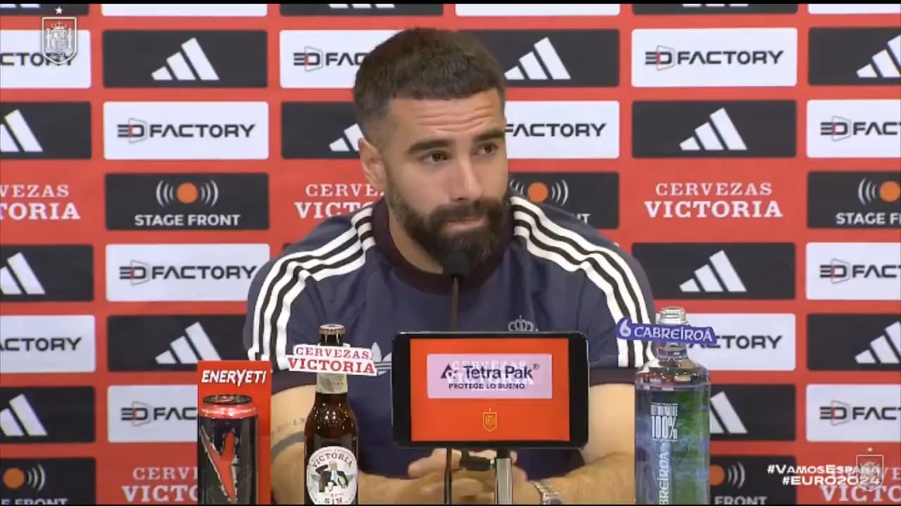 Dani Carvajal: "Spain is not a racist country. I'm from a humble neighborhood in Leganés, there has never been any problem. I have friends of a different skin color & there has never been a problem. Then there are people who go to the stadiums to let off steam. They should be banned from stadiums.