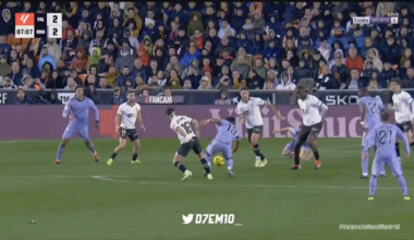 Aurélien Tchouaméni's fall on Mouctar Diakhaby (Valencia) who suffers a horrific injury!