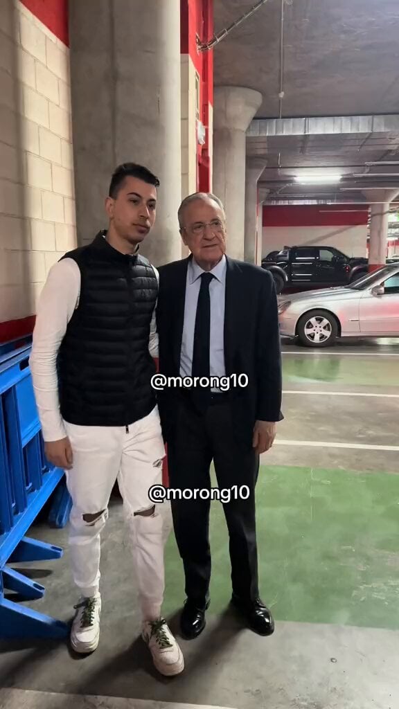 “Who is Davies? Who is Mbappé?” ⚪️🤨

Florentino Pérez replying to Real Madrid fan asking him to sign both players for next season to win all titles.

Real Madrid president turns 77 today. 🎂