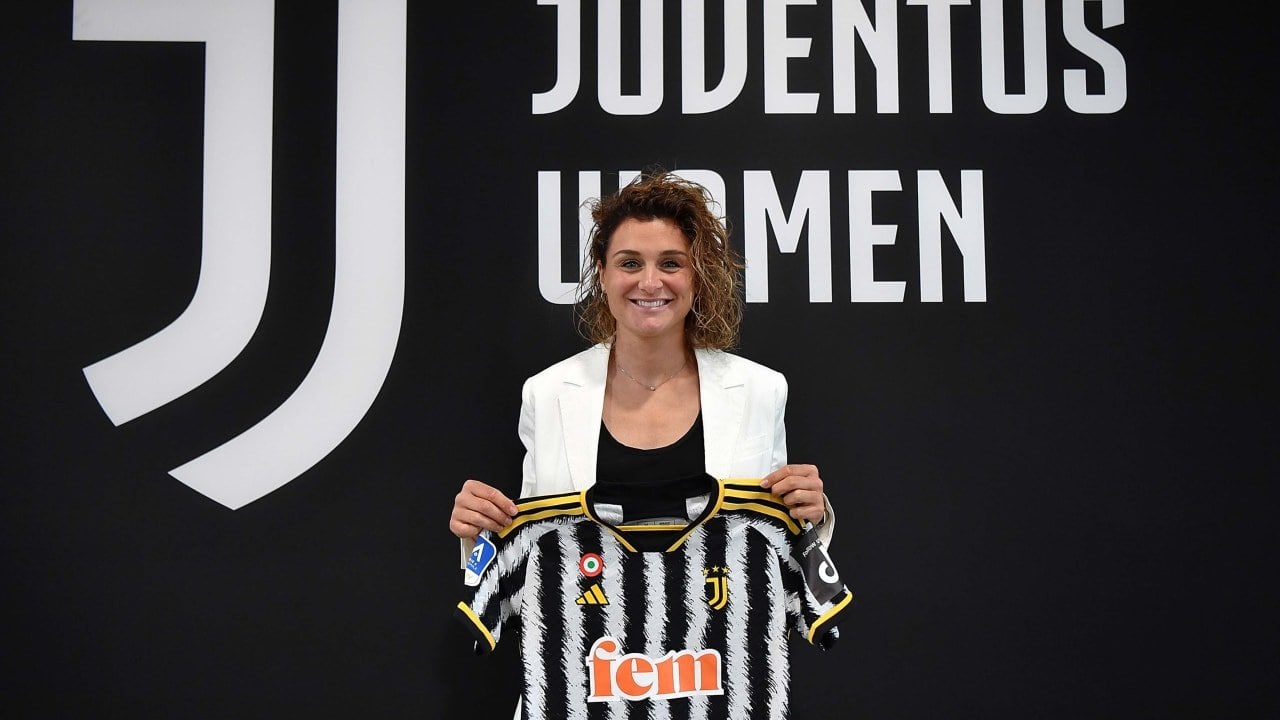 Cristiana Girelli renews for 2025 with a 2026 option