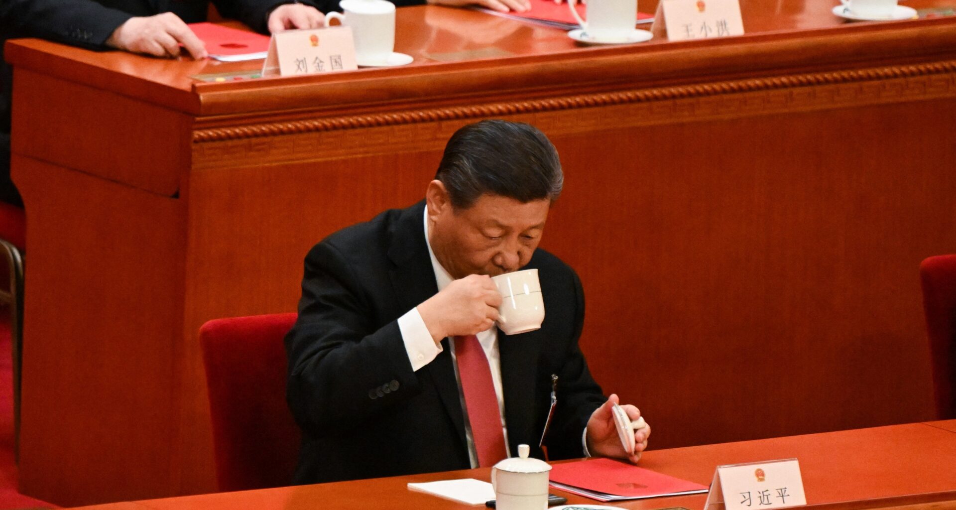 US intel report paints bleak picture of China's economy