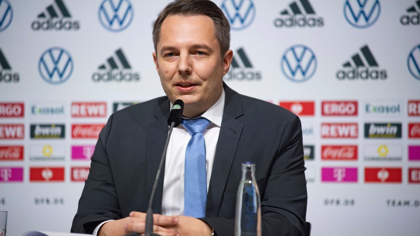 DFB-Schatzmeister zu Nike-Deal: Adidas-Angebot nicht wettbewerbsfähig