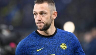 [Di Marzio] Sommer has a sprain of the right ankle. For De Vrij a muscle resentment in the long adductor of the right thigh. Both will be re-evaluated. Sommer could return for the match against Empoli next Monday, De Vrij will miss the Empoli match then return against Udinese or against Cagliari.