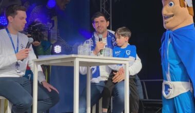 Courtois (GK #1) visiting his first club GENK right now.