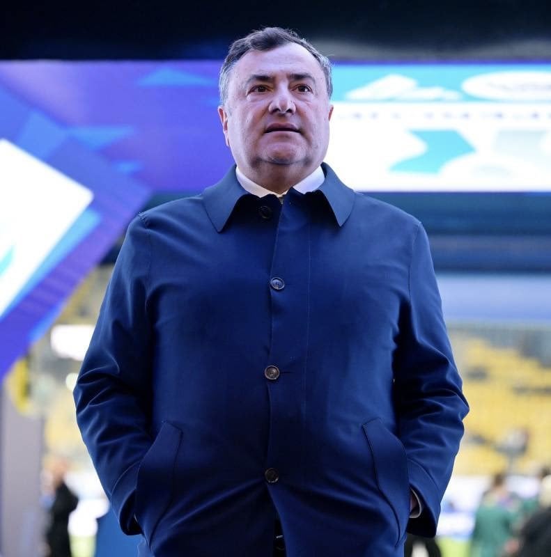 [Romano] Fiorentina CEO Joe Barone has passed away. Thoughts with his family. Rest in peace, Joe.