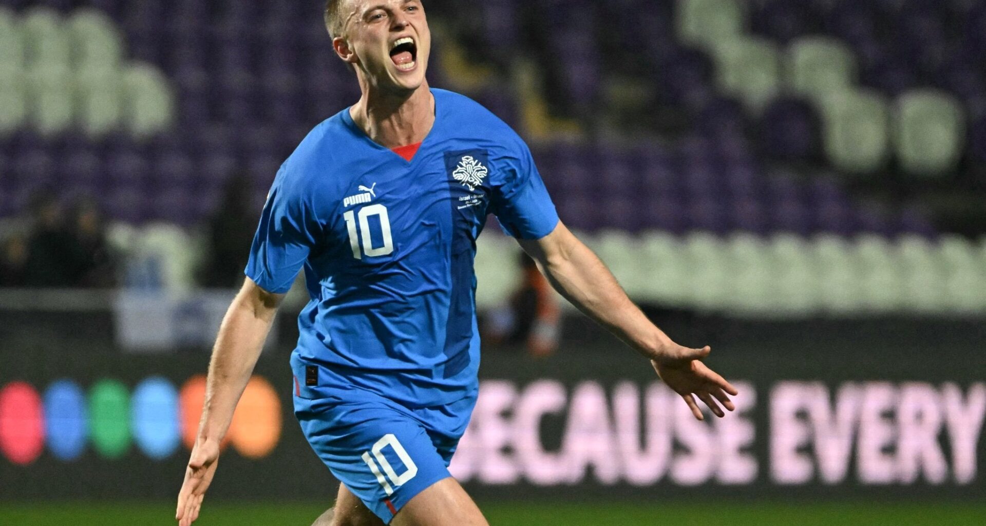 [Fabrizio Romano] 🇮🇸 Genoa anticipate important bids for Albert Gudmundsson this summer after excellent season — but haven’t started concrete talks with any club yet.  Price tag expected to be around €25/30m and Genoa could also be open to include players in the deal.
