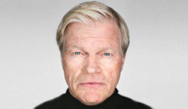 Oliver Kahn über sein Aus als Bayern CEO: "Kennen Sie Succession? Eine grandiose Serie über einen Patriarchen und mächtigen Medienmogul, der keinen für fähig hält, ihn zu beerben?" Er habe die Serie vor Längerem gesehen, sagt Kahn, aber zuletzt immer mal wieder daran gedacht.