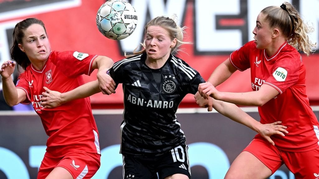 Women's Eredivisie players in protest: 'We're not asking for millions, just minimum wage.'