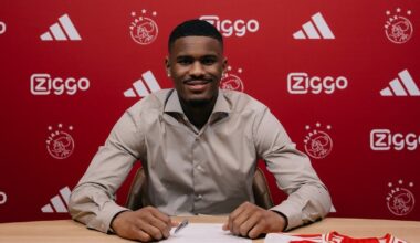 Official: Jorrel Hato signs contract extension at Ajax until 2028.