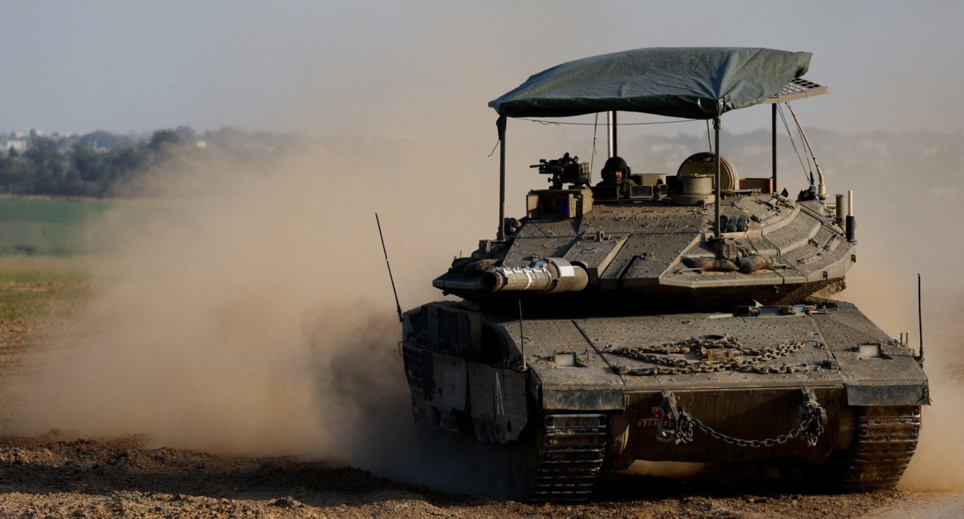 Guerre à Gaza : des chars israéliens ont délibérément écrasé des dizaines de Palestiniens