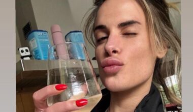 Francesco Acerbi’s wife on Instagram: “Cheers. To those who insult families. To those who threaten the lives of children. To the keyboard warriors. To those who have insulted me and my children for days. You need this!”