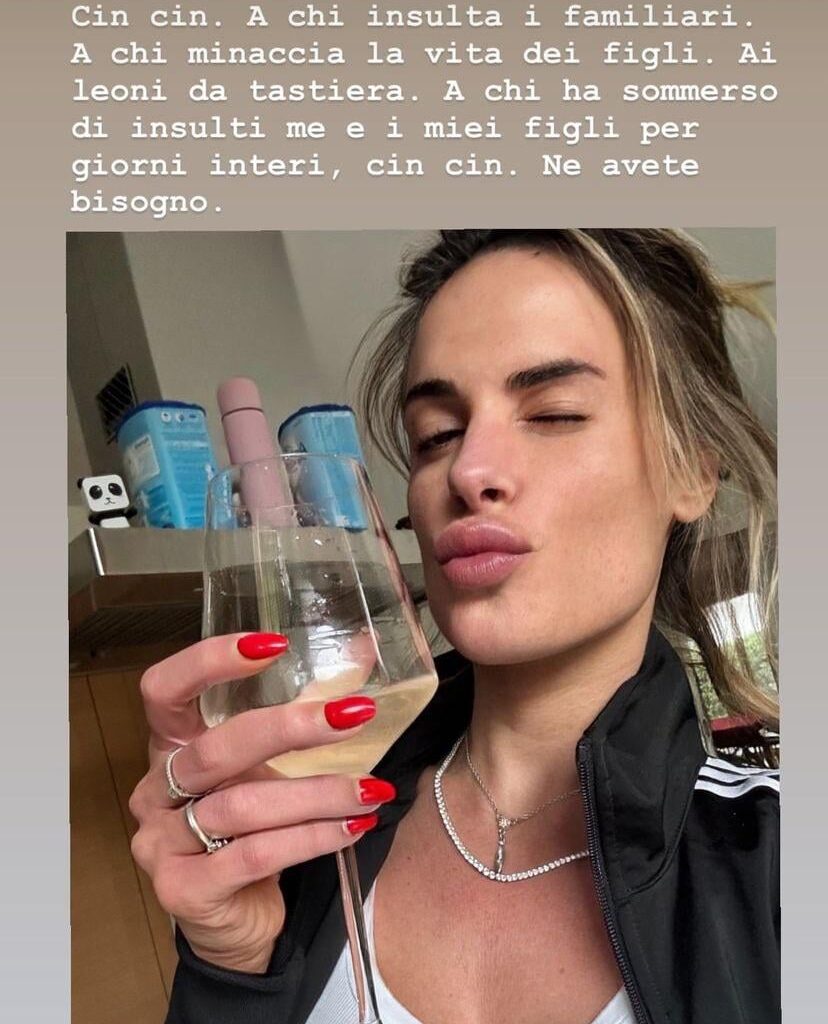 Francesco Acerbi’s wife on Instagram: “Cheers. To those who insult families. To those who threaten the lives of children. To the keyboard warriors. To those who have insulted me and my children for days. You need this!”