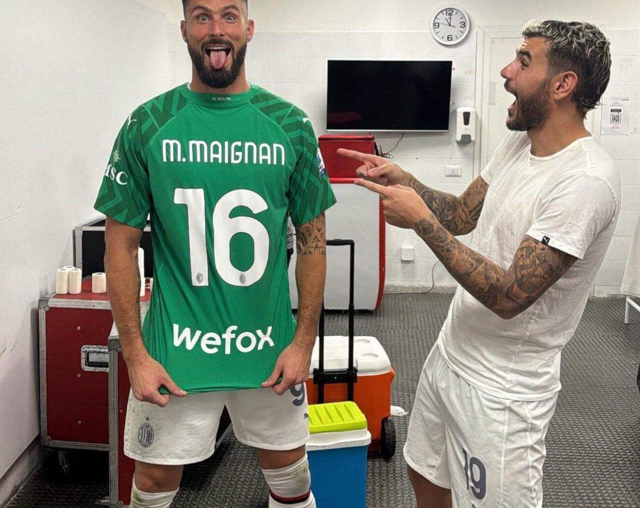 Giroud knows what’s up 😂