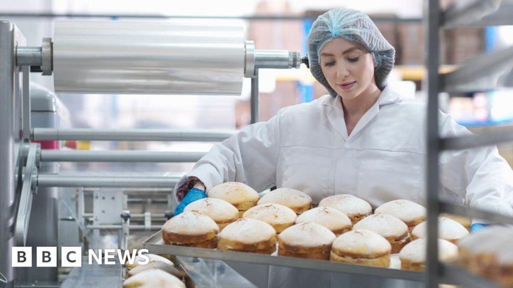 Central Bank: Pay for Irish workers to outpace inflation