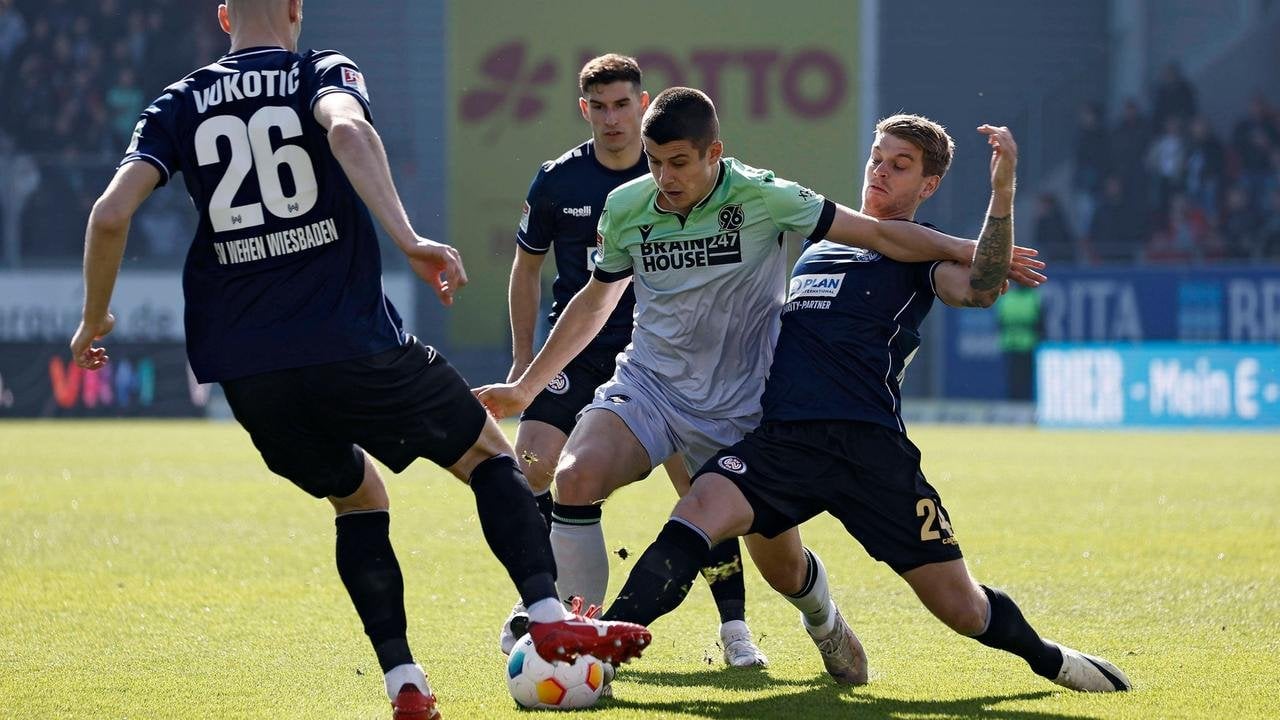 [2. Bundesliga] Nur Unentschieden bei Wehen Wiesbaden: Hannover lässt Chance im Aufstiegsrennen liegen