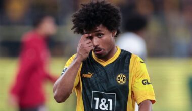 Adeyemi: "Der Ref sagt zu mir, es ist zu wenig. Ich weiß nicht, ob andere Spieler den nicht doch bekommen hätten. Ich will nichts gegen die Schiris sagen, aber in der Schublade stecke ich auf jeden Fall. In den letzten Spielen, wenn so etwas passiert, sagt mir der Schiedsrichter 'Wir kennen dich'."
