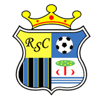 Anarquia é ser um clube chamado Real com o símbolo inspirado no do Barcelona (Real Massamá)