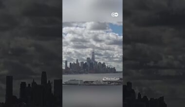 Statute of Liberty shaking during the earthquake in New York | DW News