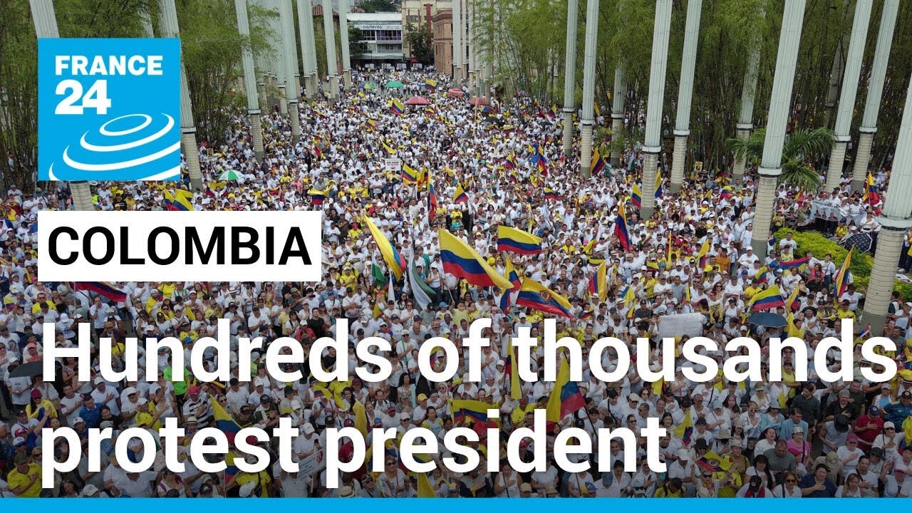 Hundreds of thousands of Colombians protest President Petro's economic, social reforms • FRANCE 24