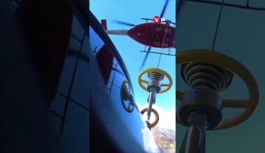 Stranded climbers airlifted to safety by rescuers #shorts #news