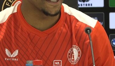[voetbalzone] interviewer: "Its a beautiful day for you, as a feyenoord player, do you feel the pain of the ajax players?" Quentin Timber: "no"