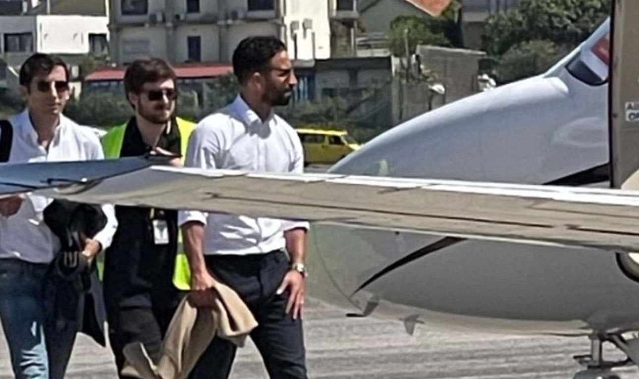 Pedro Sepúlveda a usar o botão do randomize do FIFA na PL para escolher o próximo destino do Amorim