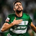 Paulinho e Ricardo Esgaio estão de saída do Sporting CP rumo à Arábia Saudita, de acordo com a @TSFRadio .