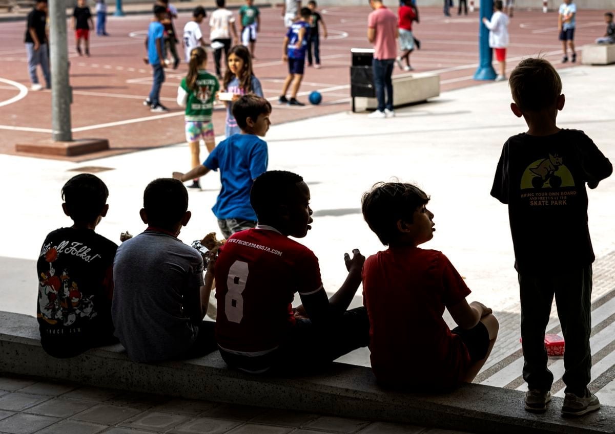 "La repetición de curso se reduce a mínimos históricos en la escuela"