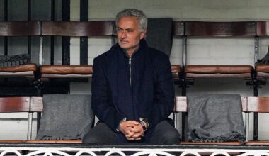 Jose Mourinho attends Fulham vs Liverpool, leading to Anfield rumour