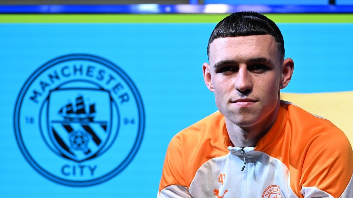 Phil Foden: "Every time we put our boots on at Manchester City's training ground, that saying is on the wall. It says: 'Nobody has won 4 Premier League trophies in a row... yet'. We want to put ourselves in history. Every day, I look at that slogan and I think: 'Why not?'"