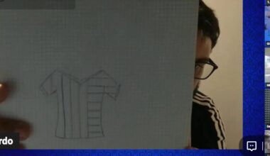 [Guarro] The Inter 24/25 home shirt with the Scudetto stitch and next year's Second Star should be with black and blue stripes, 1/3 of the stripes will be  horizontal and 2/3 of the stripes should be vertical.